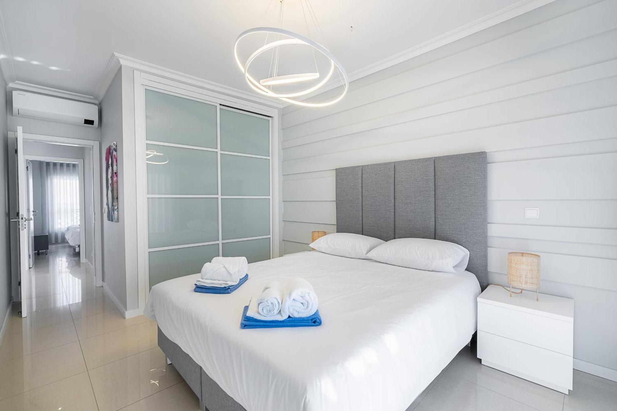 Albufeira Sunny Apartment 1 With Pool By Homing